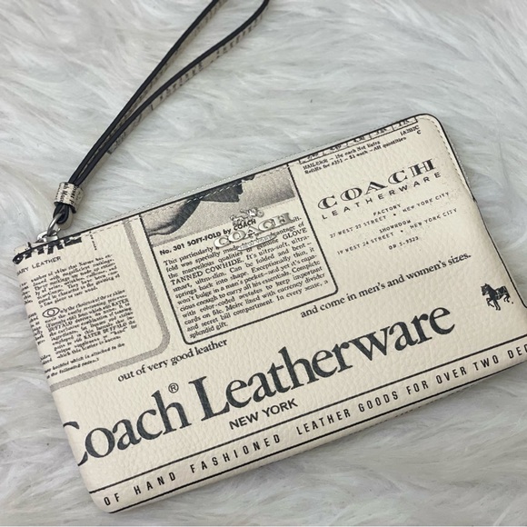 Coach Large Corner Zip Wristlet With Newspaper Print - Picture 7 of 10